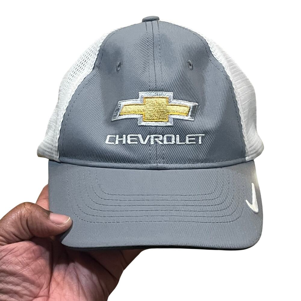 Nike Golf Chevrolet Trucker Hat Gray White Mesh Bowtie Logo Cap M/L